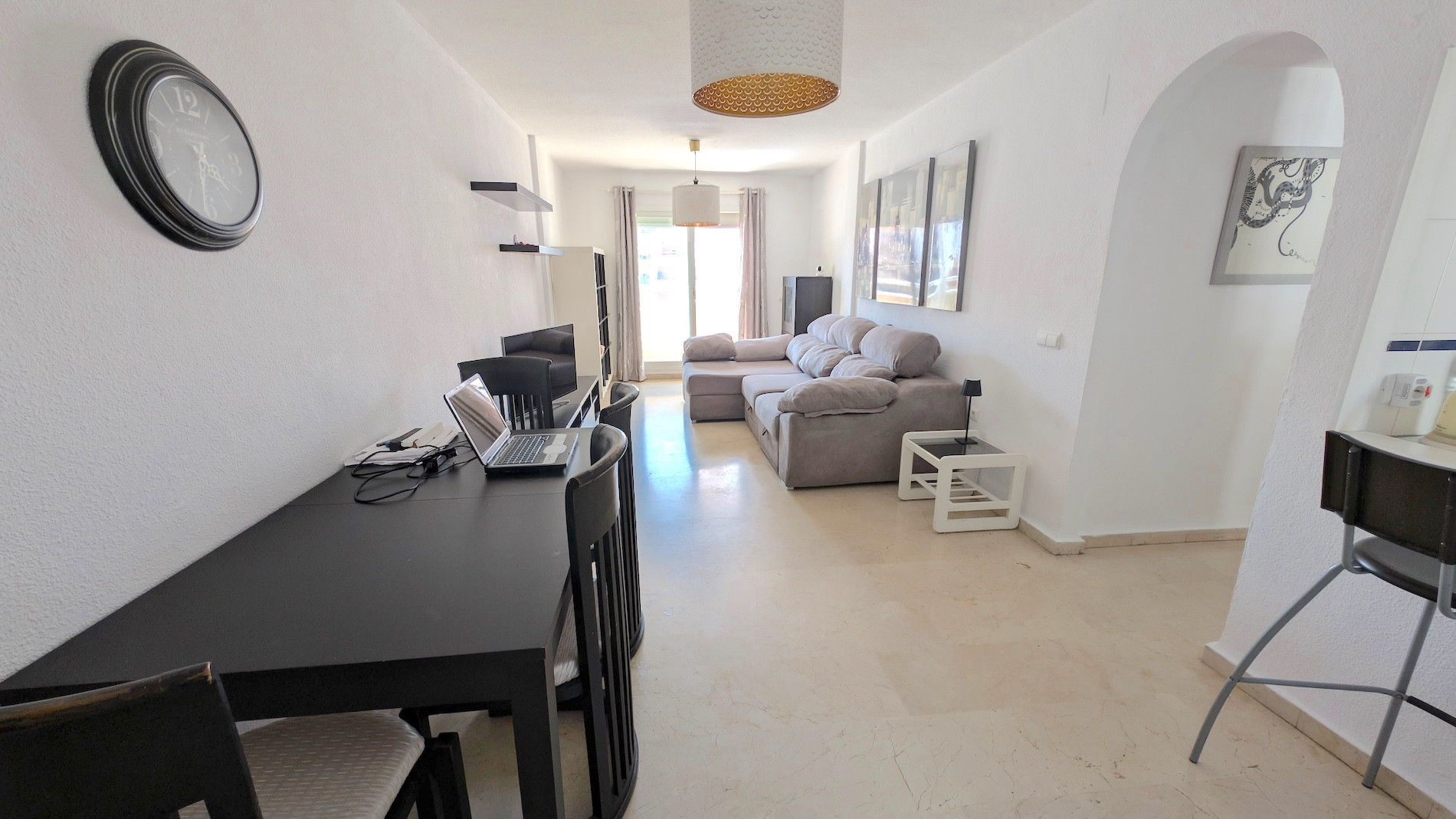 2 Bedroom Apartment in Benalmádena - Photo 8