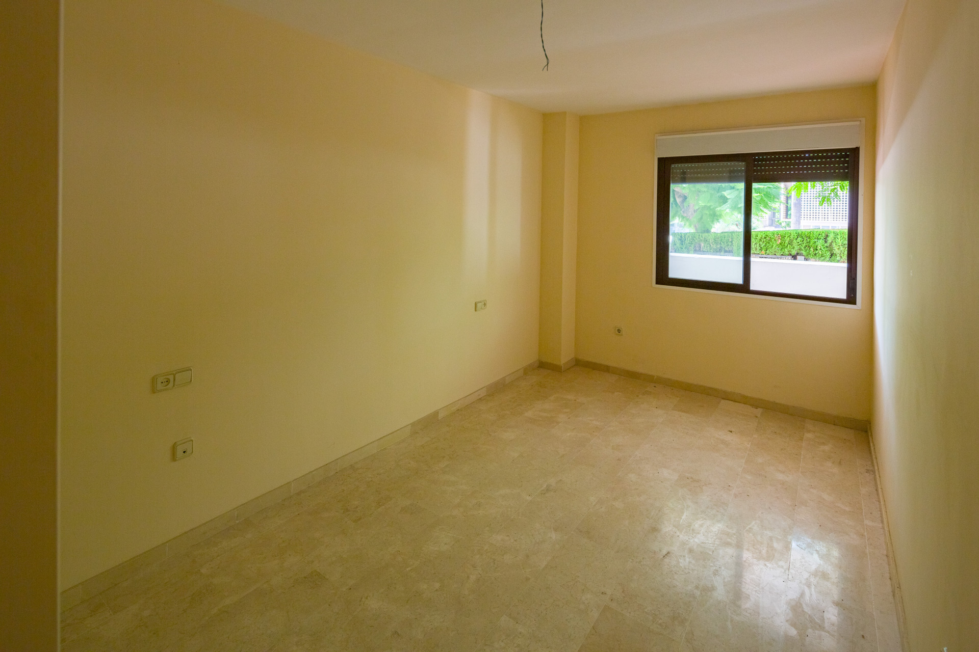 5 Bedroom Apartment in Estepona - Photo 35