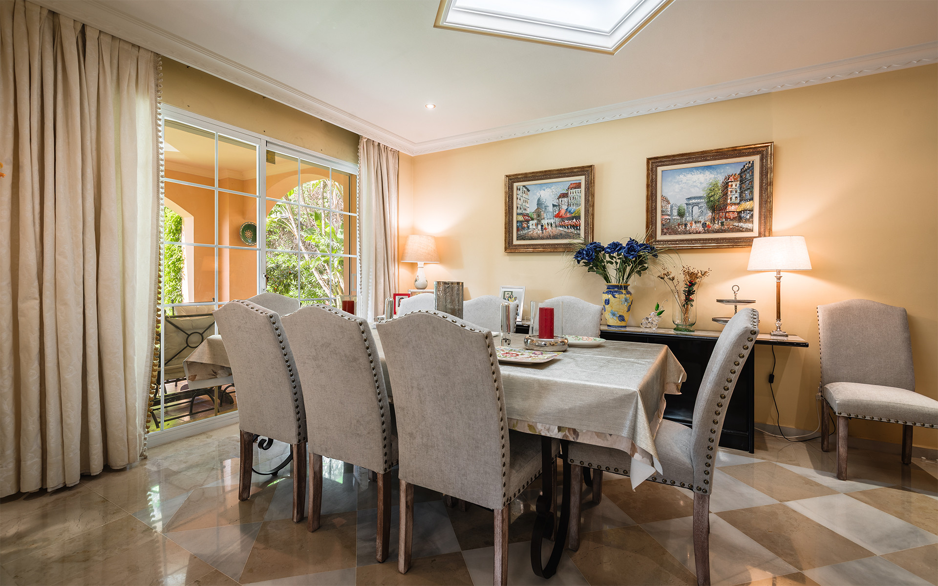 5 Bedroom Villa in Marbella - Photo 11