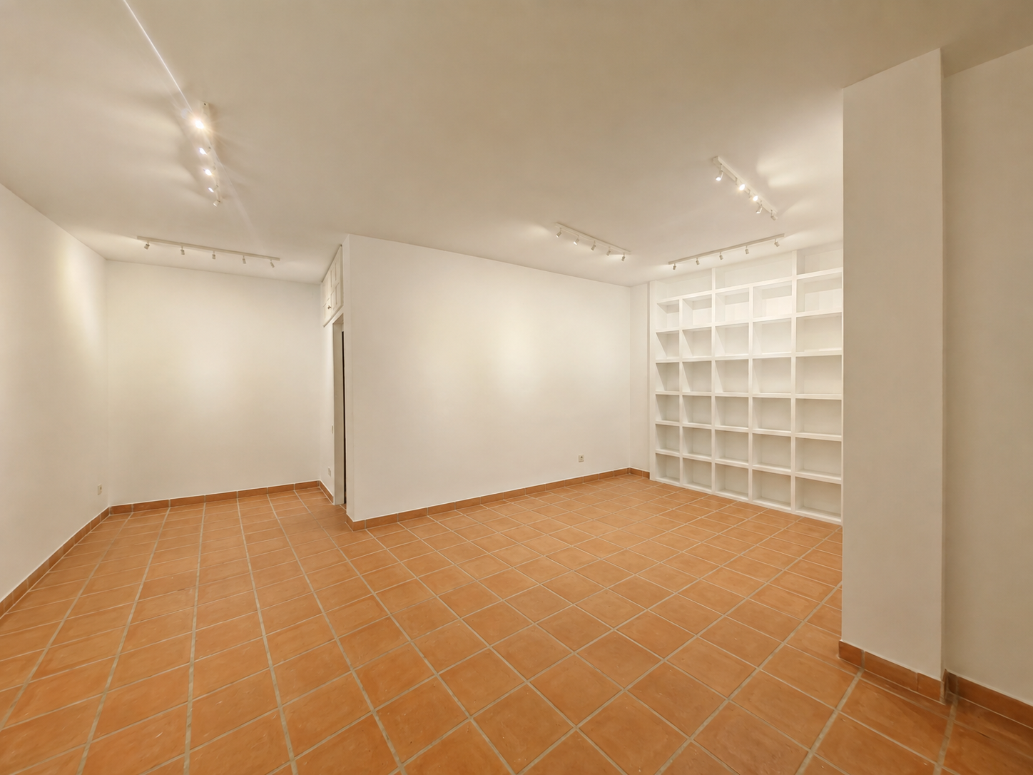 4 Bedroom Townhouse in Marbella - Photo 23