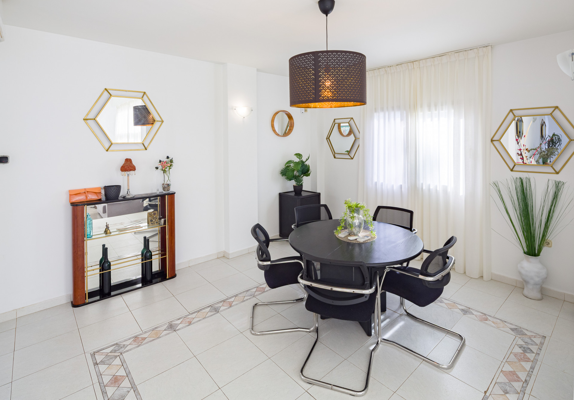 3 Bedroom Villa in Marbella - Photo 20
