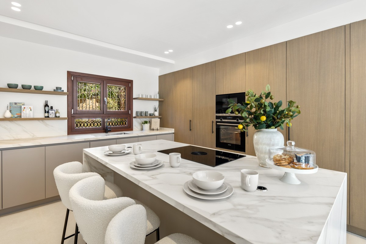 5 Bedroom Townhouse in Marbella - Photo 10