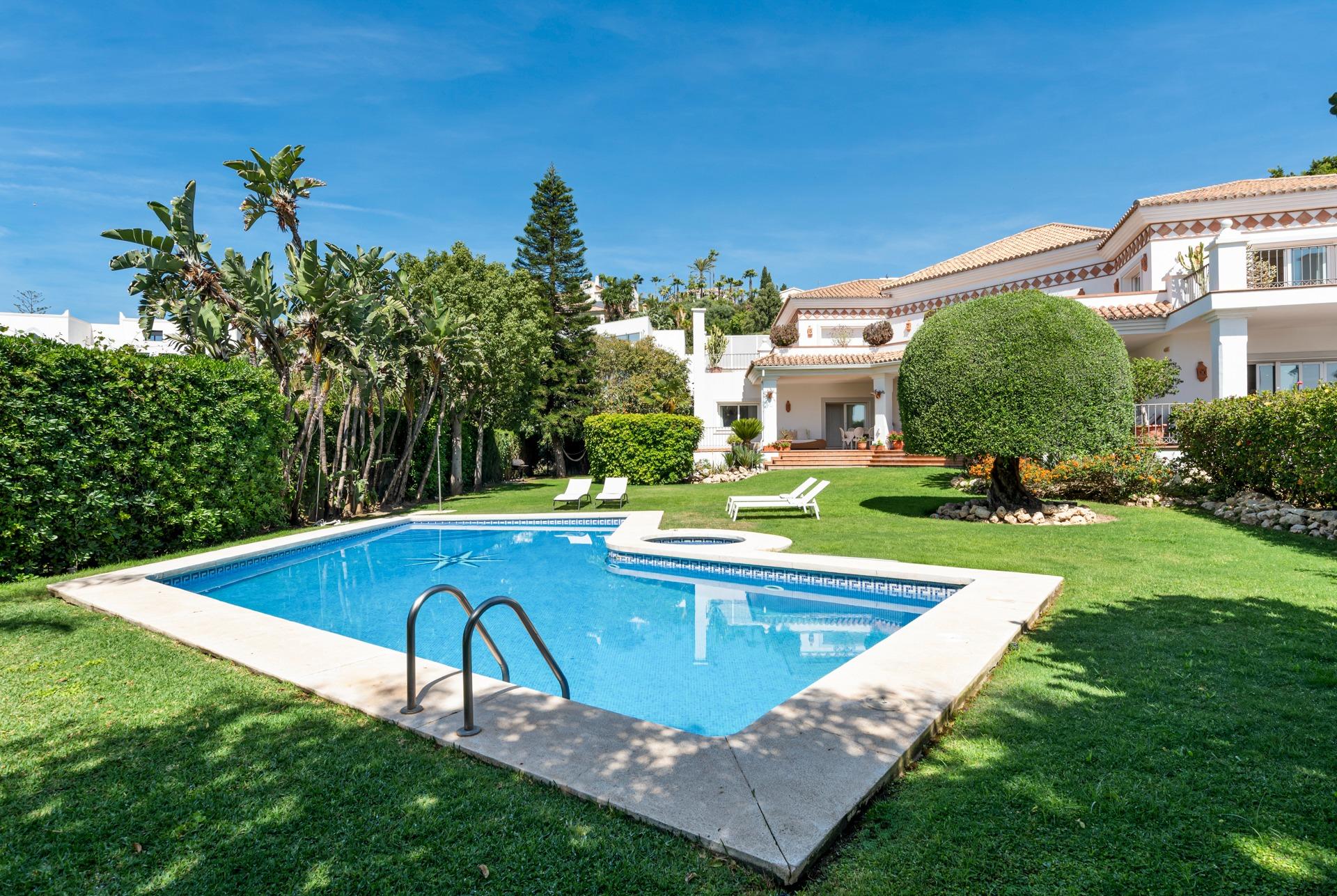 6 Bedroom Villa in Benahavís - Foto 4