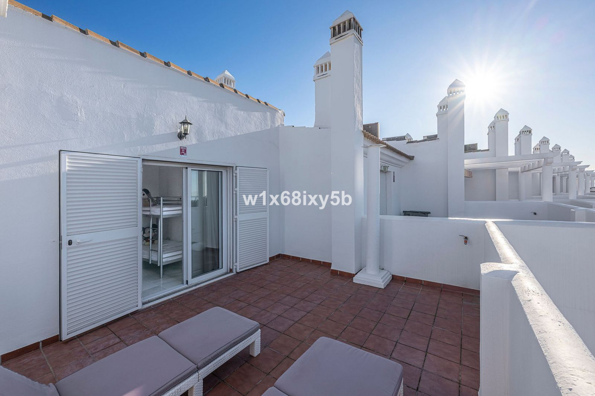 3 Bedroom Townhouse in Estepona - Фото 35