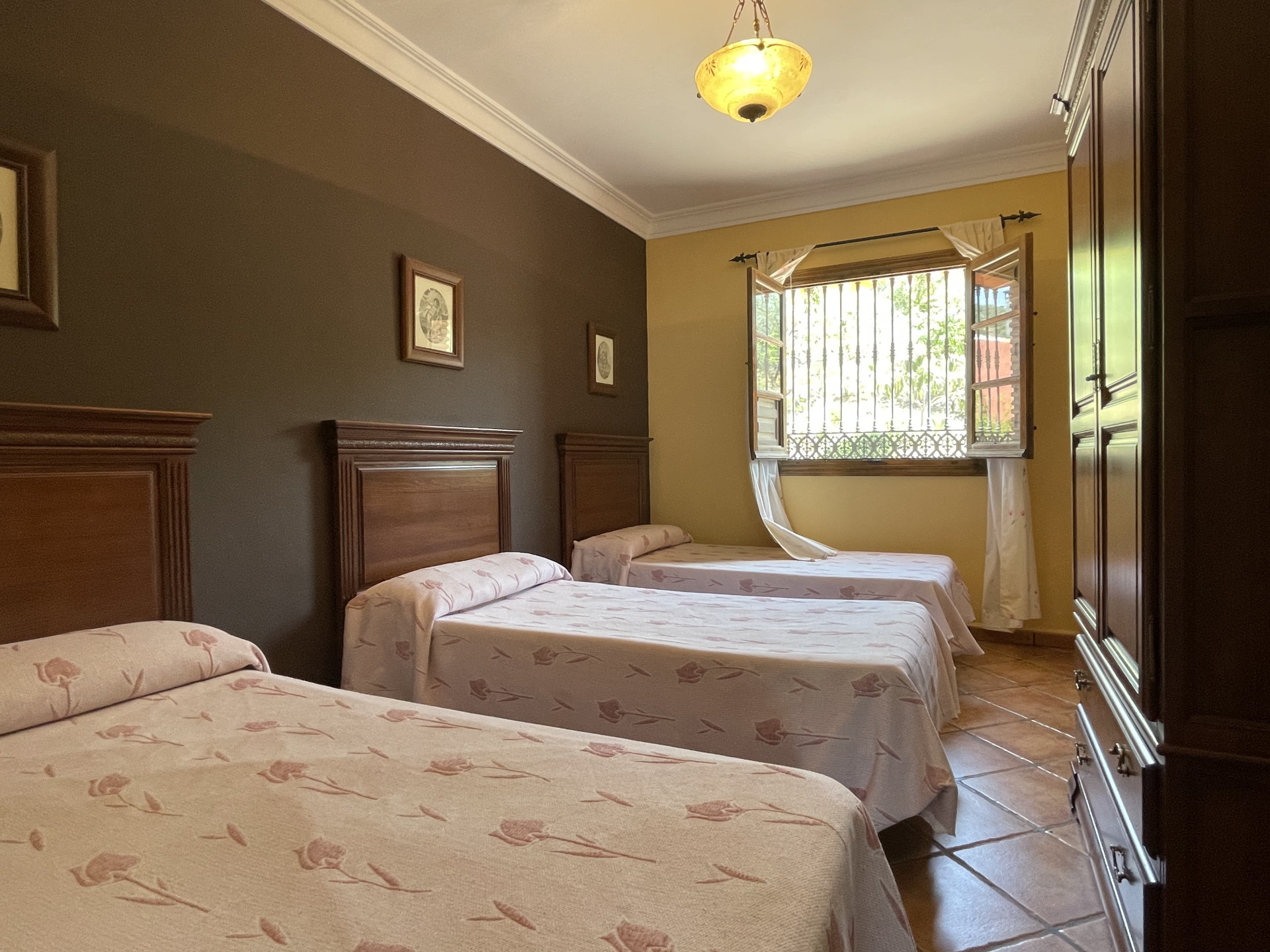 14 Bedroom Country house in Villanueva de la Concepción - Photo 12
