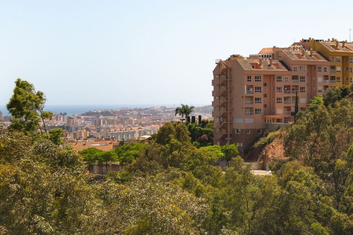 3 Bedroom Penthouse in Fuengirola - Photo 15