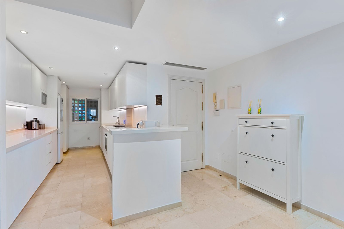 3 Bedroom Apartment in Marbella - Foto 6