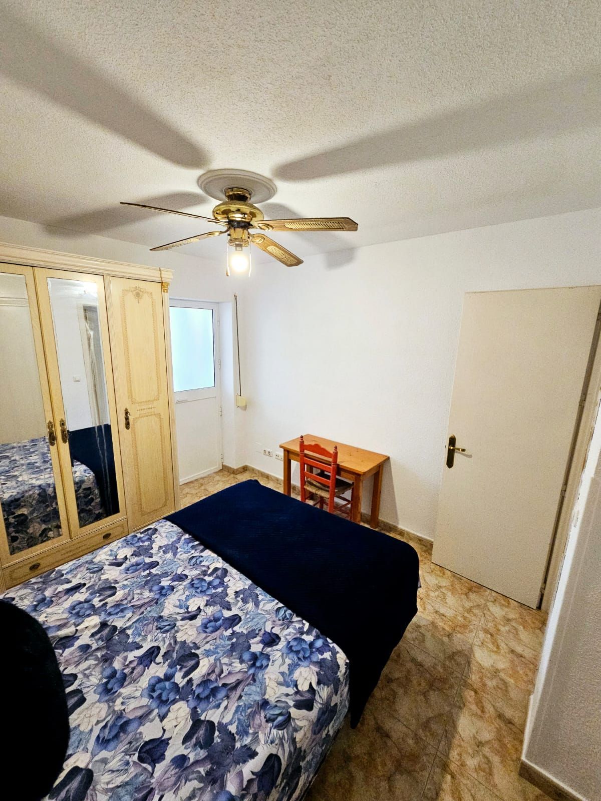 3 Bedroom Apartment in Fuengirola - Photo 10