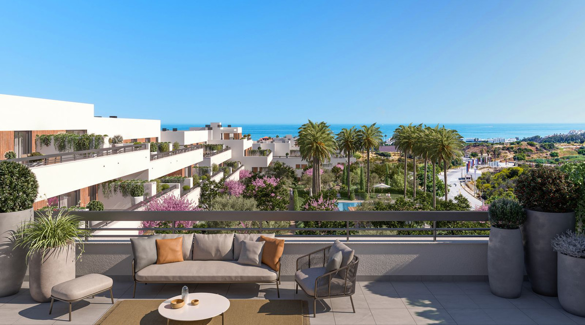 3 Bedroom Apartment in Estepona - Photo 8