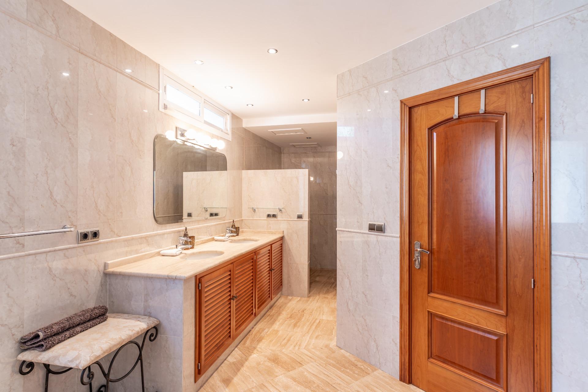 5 Bedroom Villa in Benahavís - Foto 20