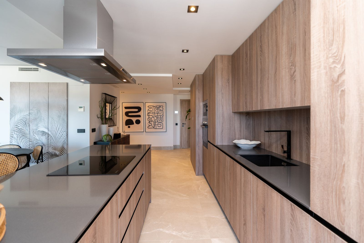 3 Bedroom Penthouse in Istán - Photo 6