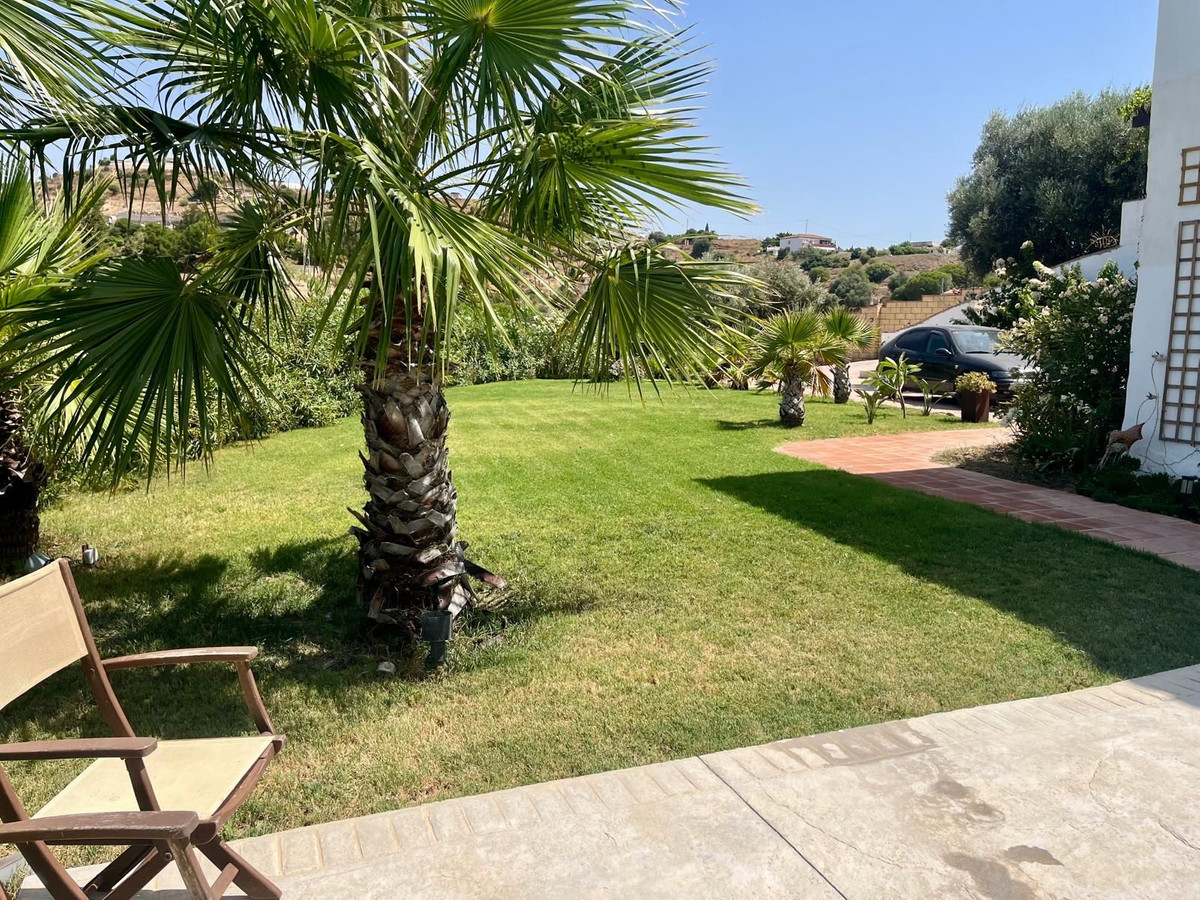 5 Bedroom Villa in Mijas - Photo 17
