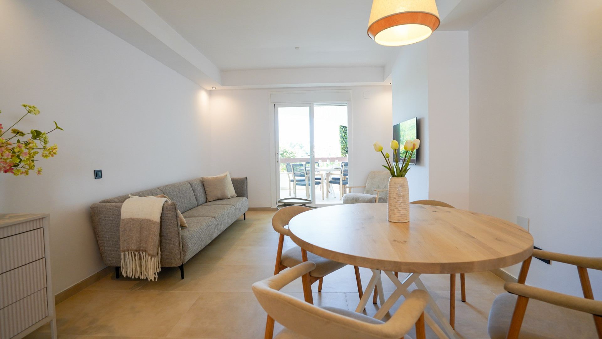 2 Bedroom Apartment in Marbella - Photo 15