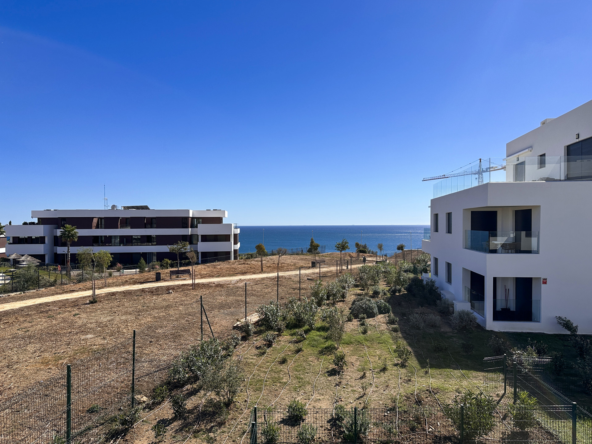 3 Bedroom Apartment in Estepona - Photo 4