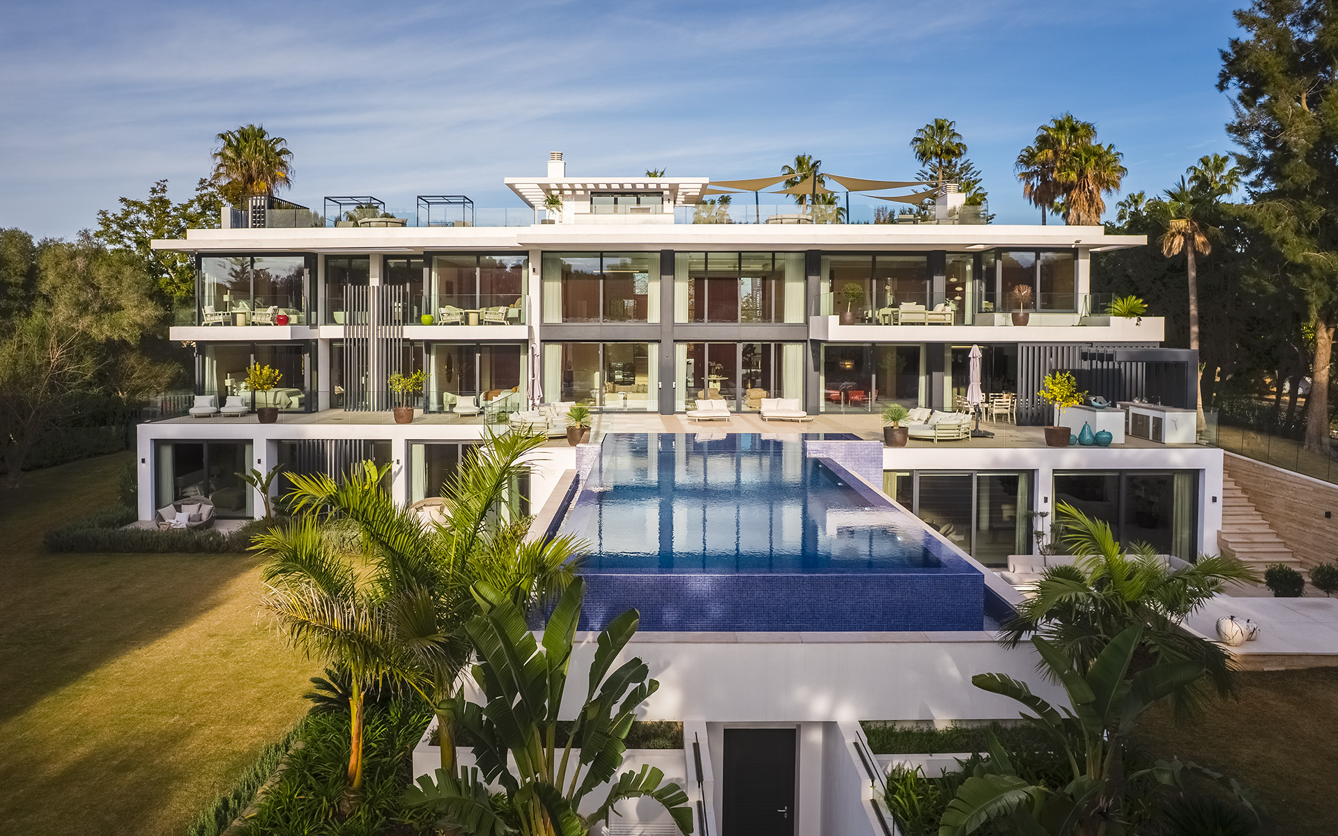 7 Bedroom Villa in Sotogrande