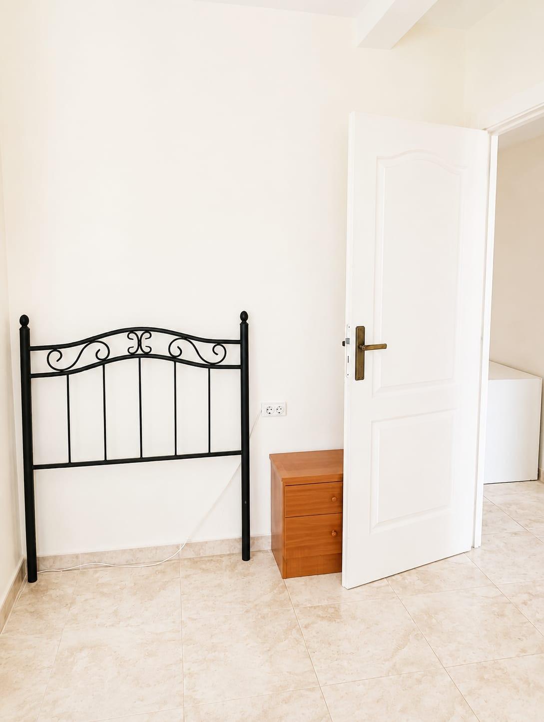3 Bedroom Apartment in Fuengirola - Photo 8