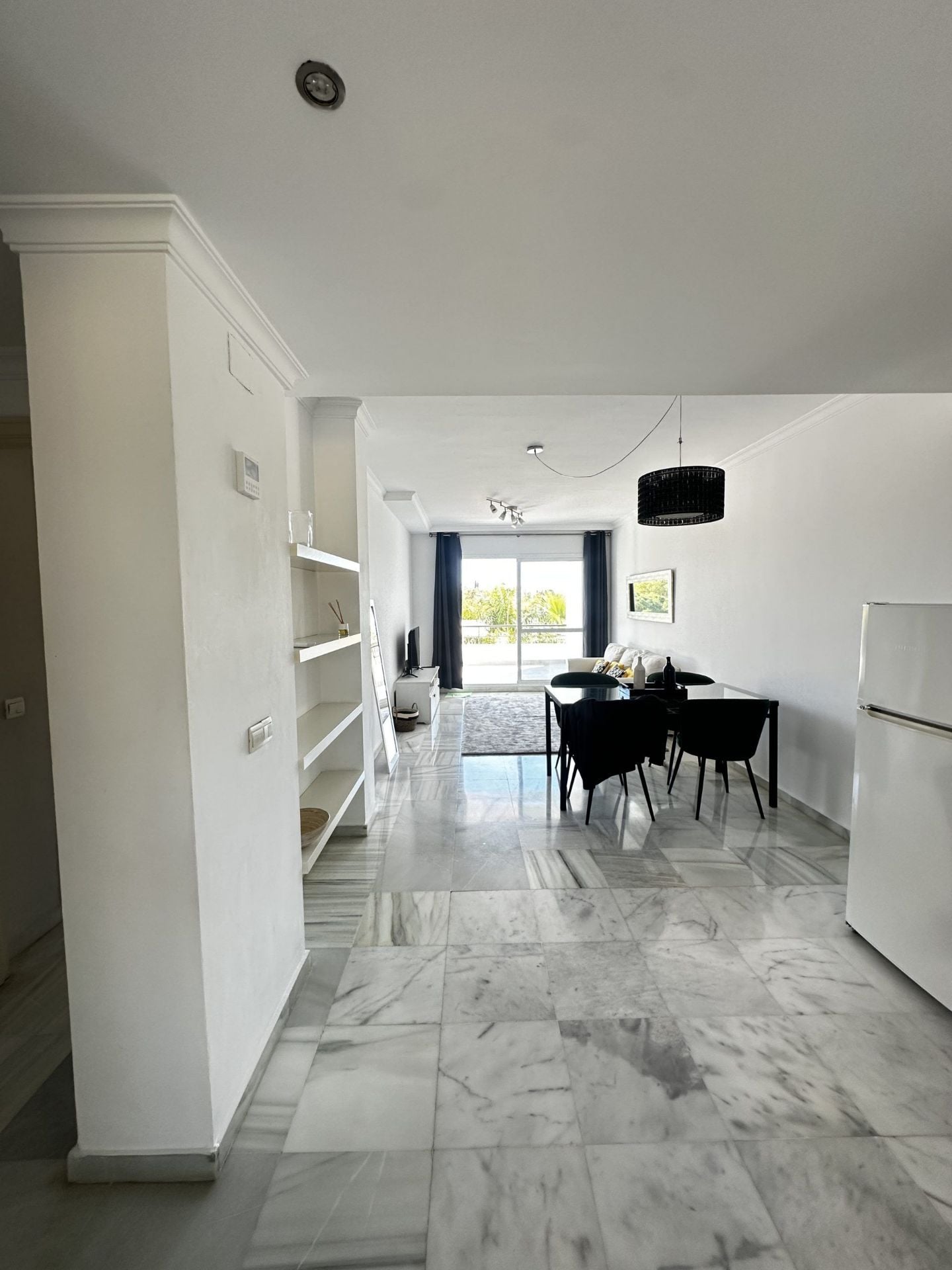 2 Bedroom Apartment in Marbella - Foto 8