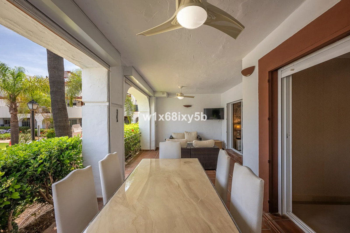 3 Bedroom Apartment in San Pedro de Alcántara - Photo 16