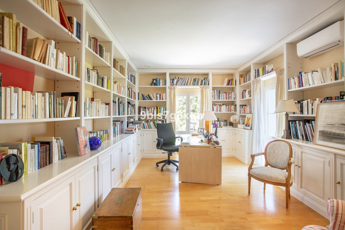 9 Bedroom Country house in Gaucín - Photo 24