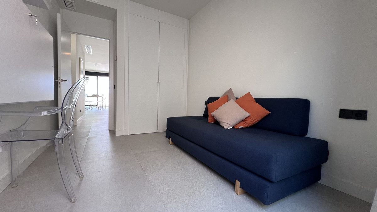 3 Bedroom Apartment in Marbella - Photo 23