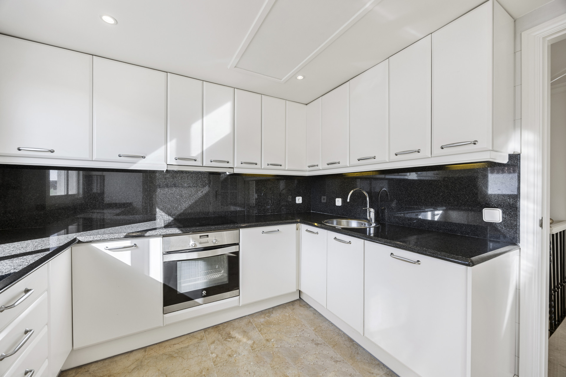 Apartamento com 2 quartos com vista mar em Málaga, Espanha – Foto 8