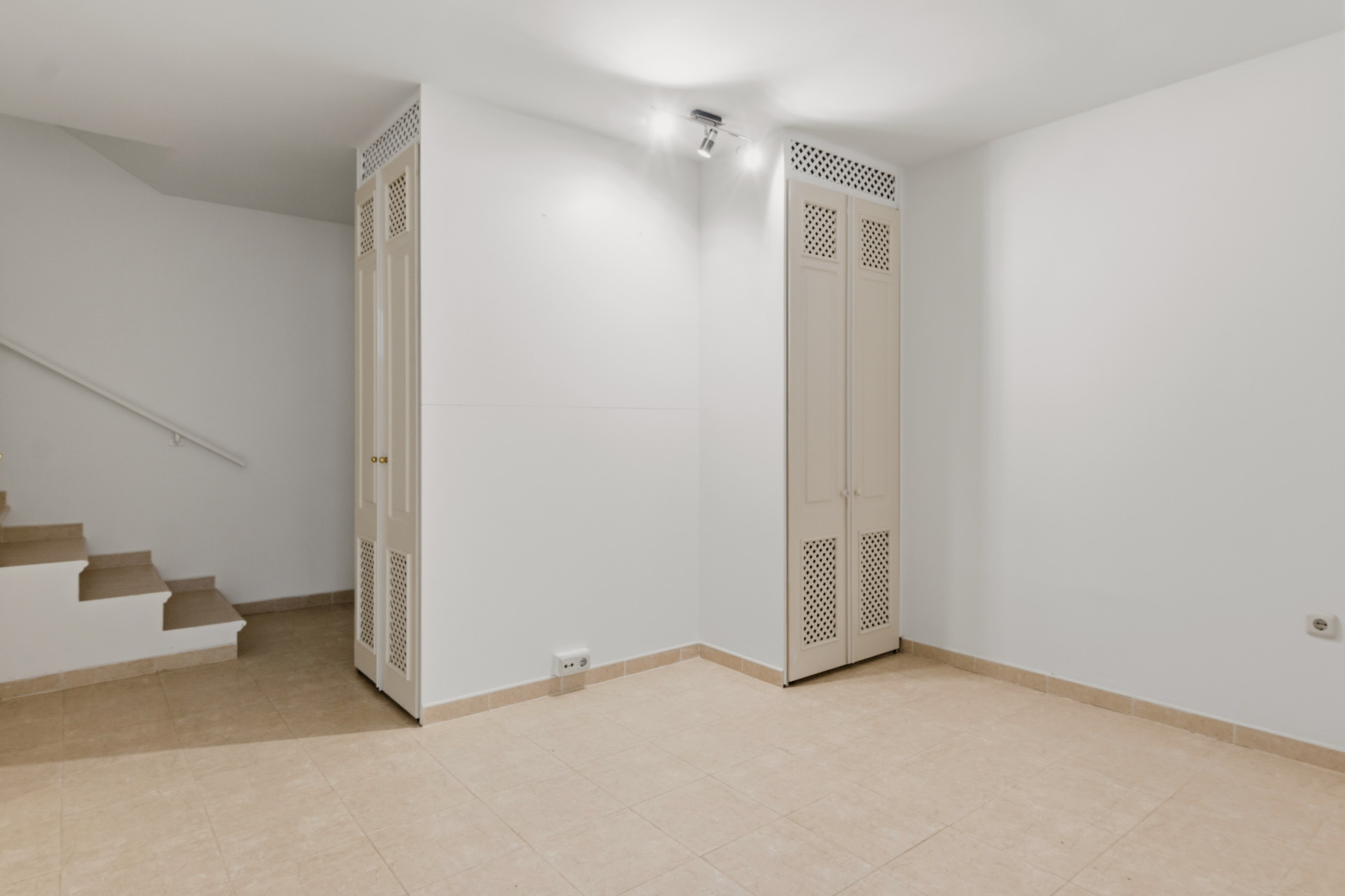 3 Bedroom Townhouse in San Pedro de Alcántara - Photo 18