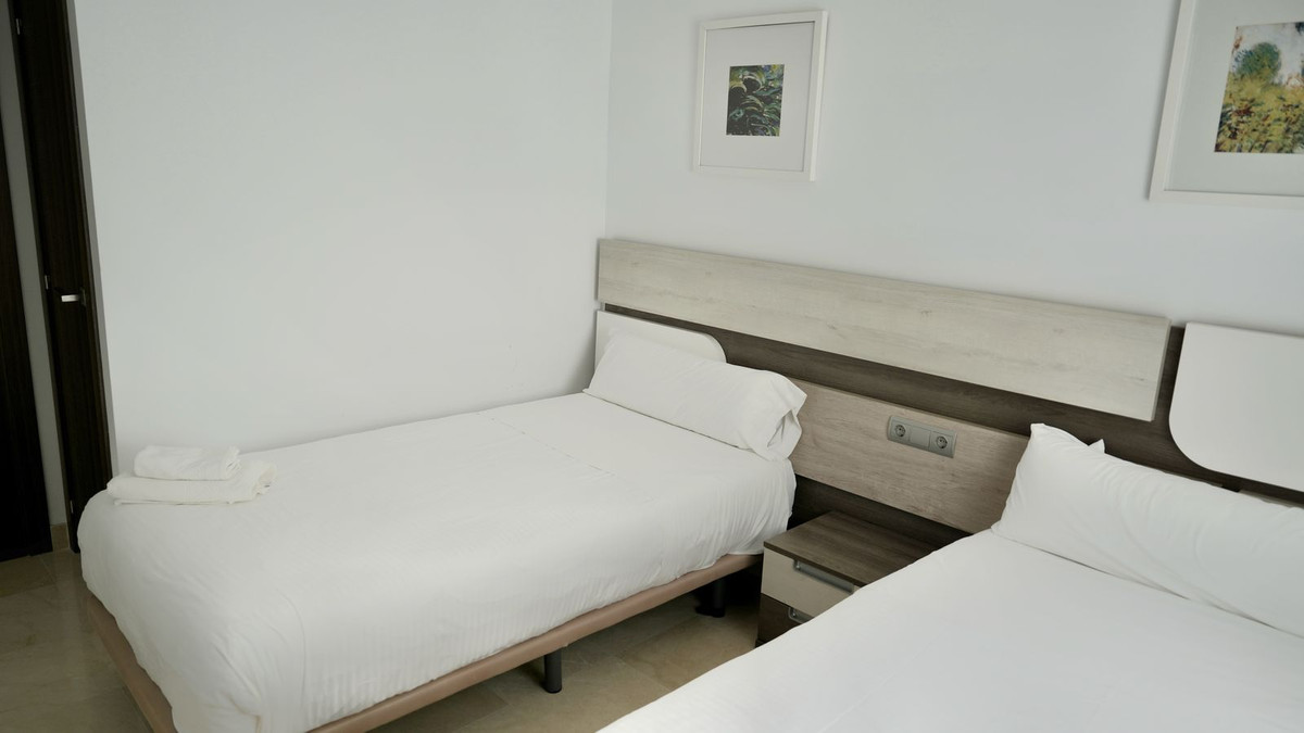 3 Bedroom Penthouse in San Pedro de Alcántara - Photo 15