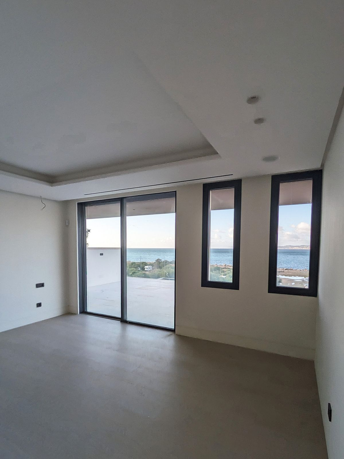 4 Bedroom Apartment in Estepona - Photo 14