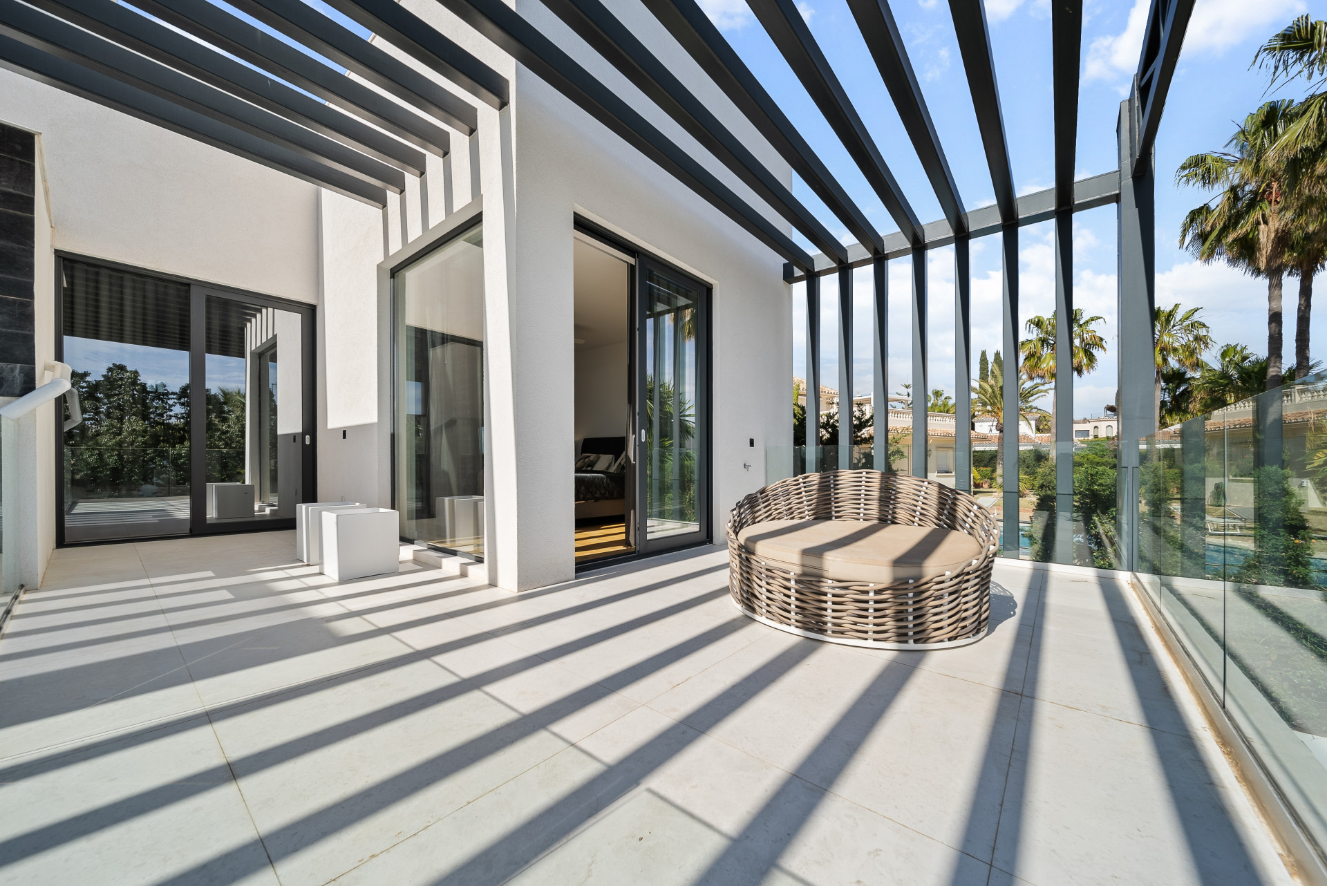 4 Bedroom Villa in Marbella - Photo 5