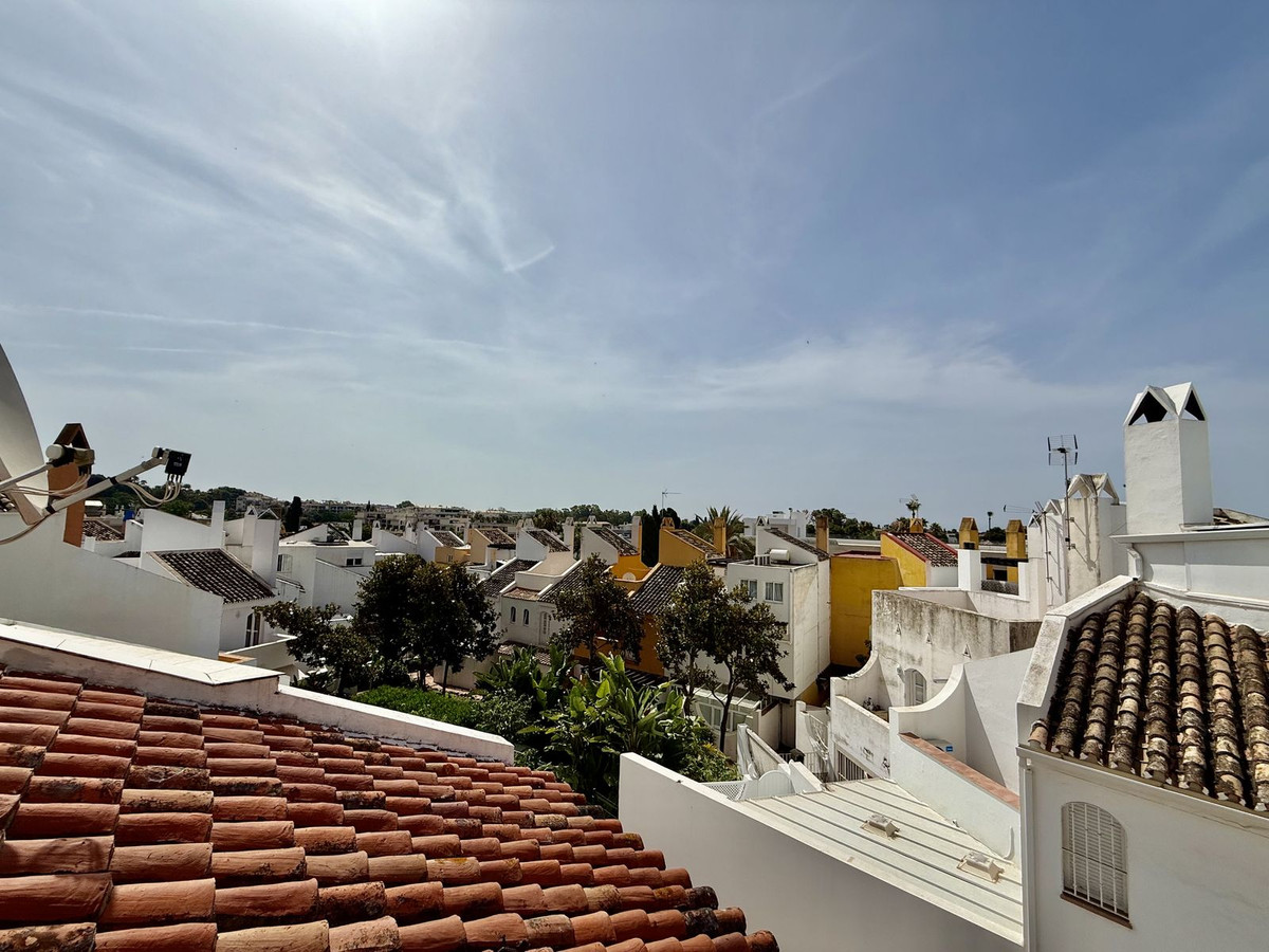 3 Bedroom Townhouse in Marbella - Photo 20