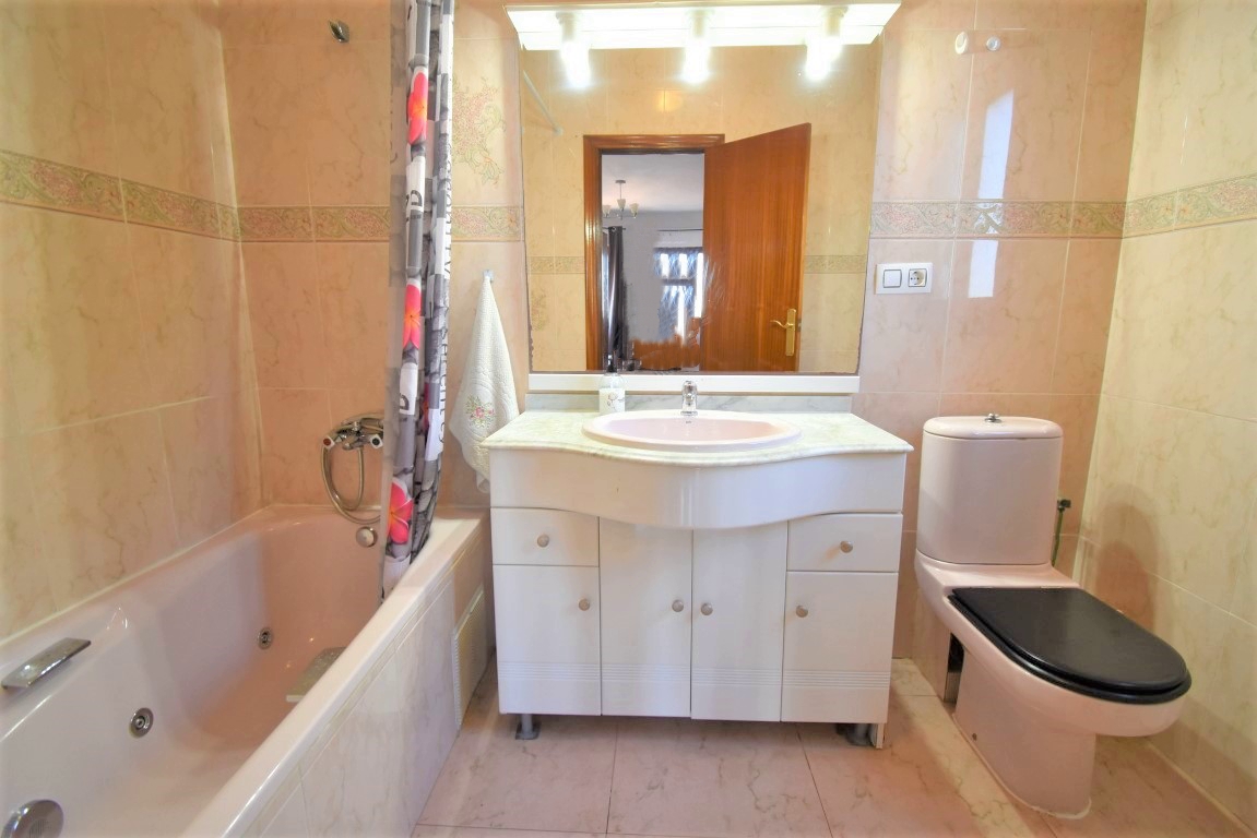 Moradia com 6 quartos com piscina em Alicante, Espanha – Foto 11