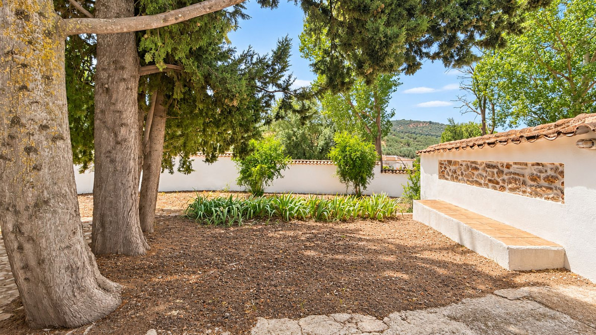 5 Bedroom Country house in Villanueva del Rosario - Photo 38