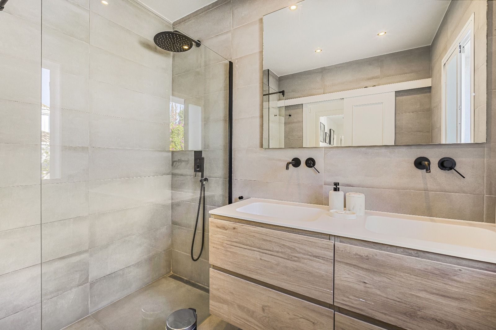 5 Bedroom Villa in San Pedro de Alcántara - Photo 15