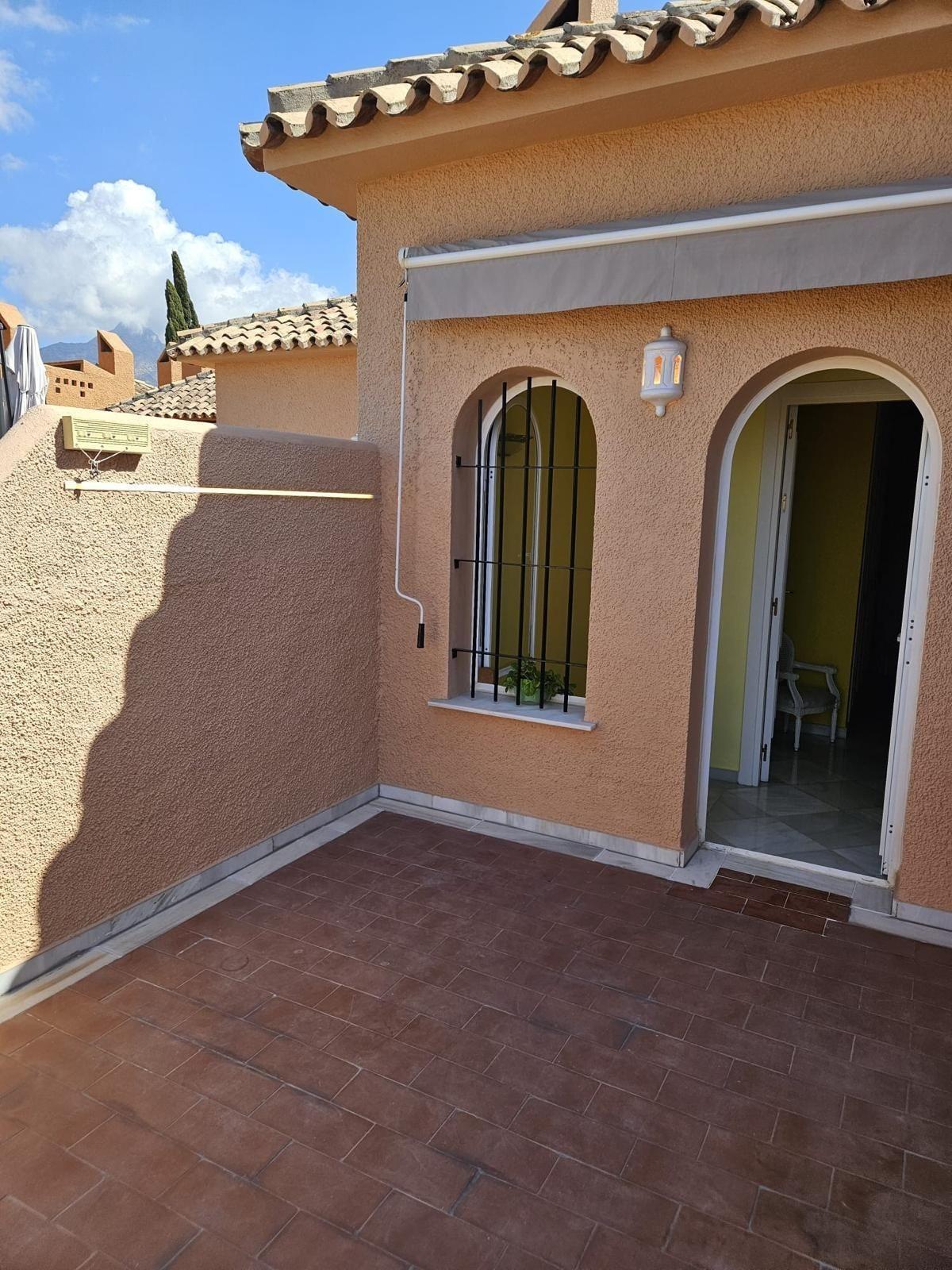 3 Bedroom Townhouse in Marbella - Photo 8