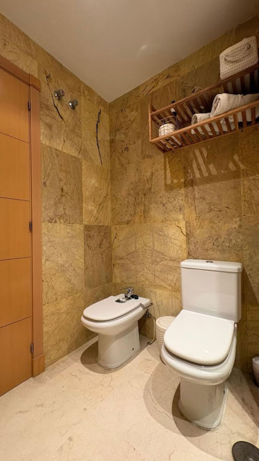 2 Bedroom Apartment in Benalmádena - Photo 16
