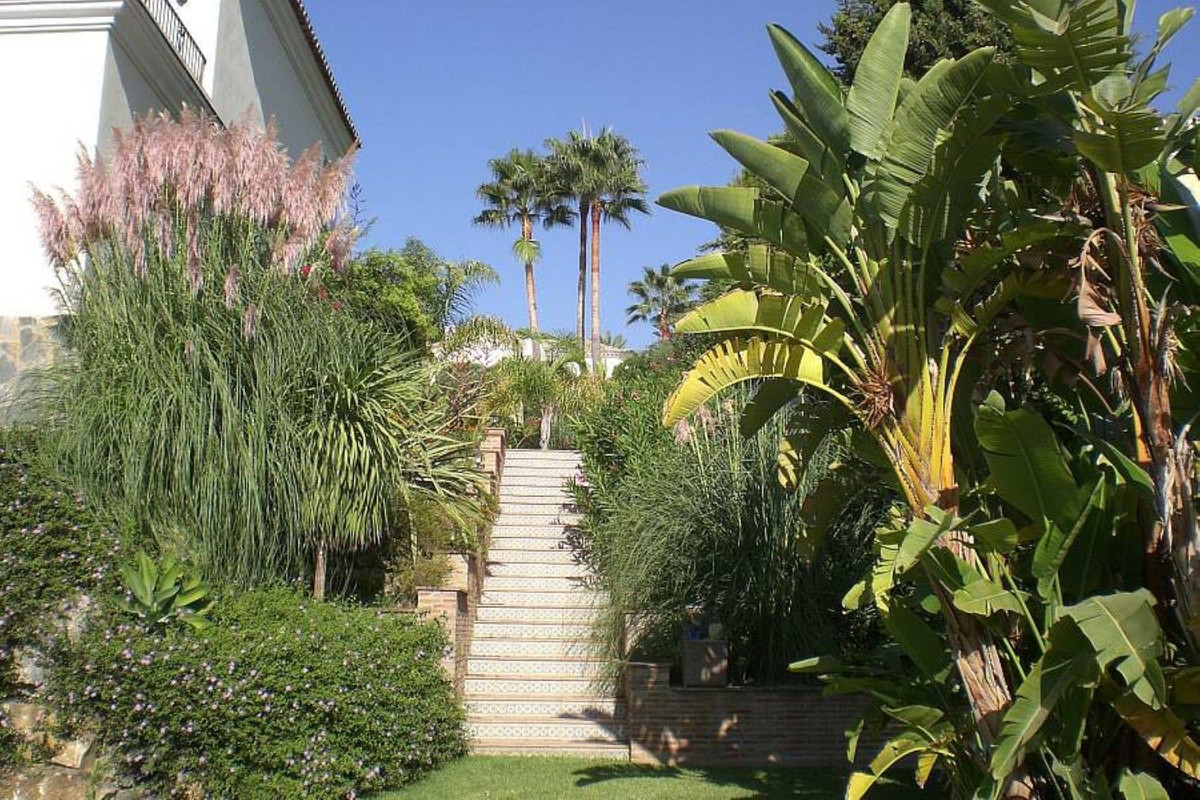 6 Bedroom Villa in Marbella - Фото 18
