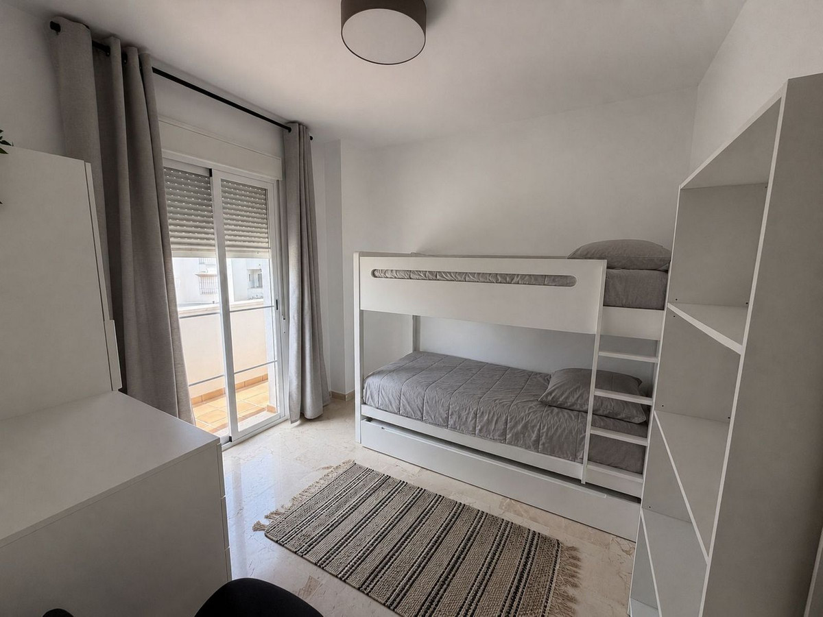 3 Bedroom Penthouse in Manilva - Фото 16