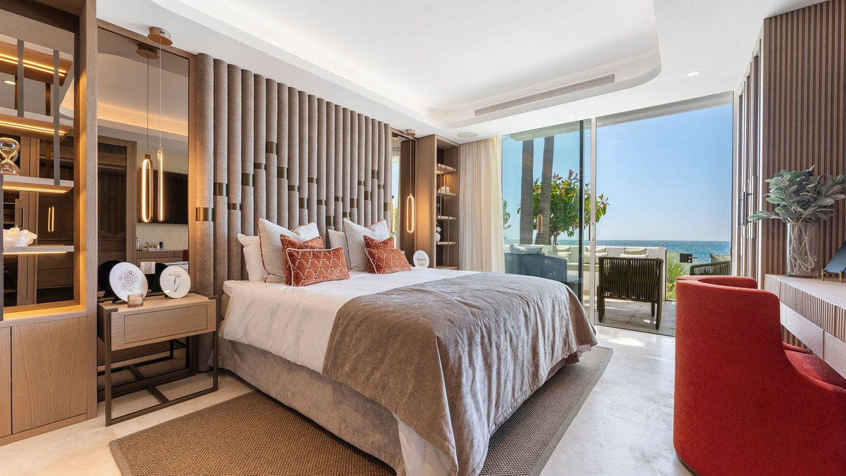 3 Bedroom Apartment in Marbella - Photo 28
