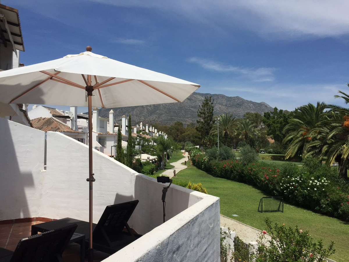 4 Bedroom Townhouse in Marbella - Photo 14