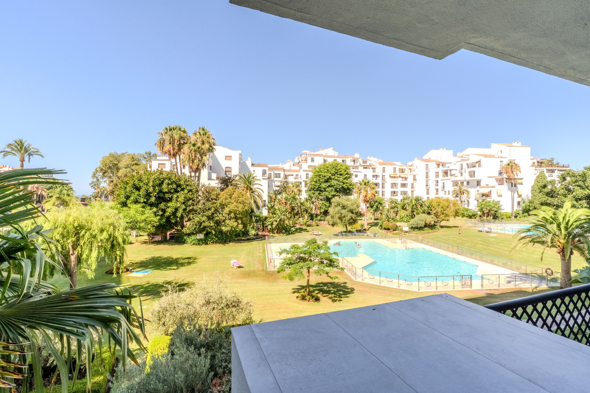2 Bedroom Apartment in Marbella
