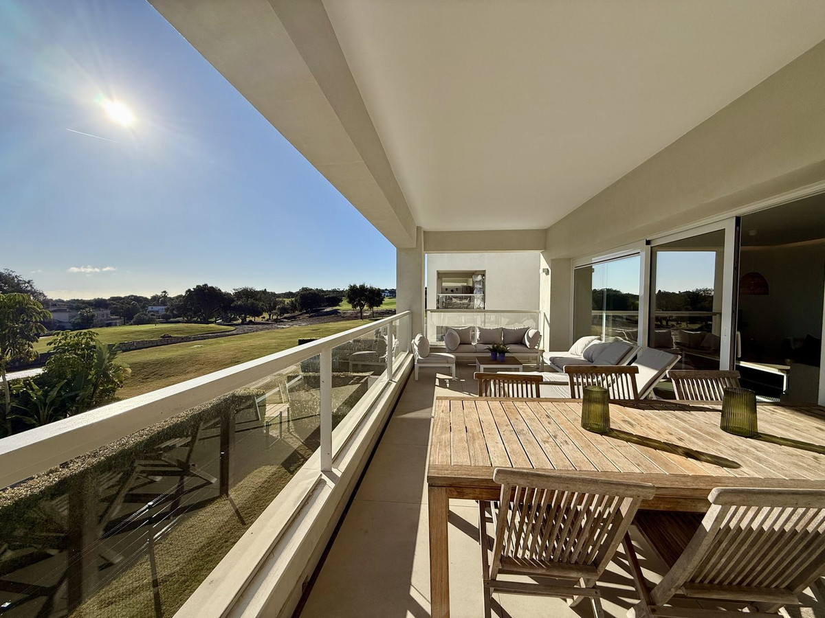 3 Bedroom Apartment in Sotogrande - Photo 10