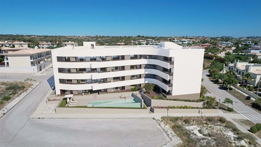 Piso de 2 dormitorios con piscina – Foto 16