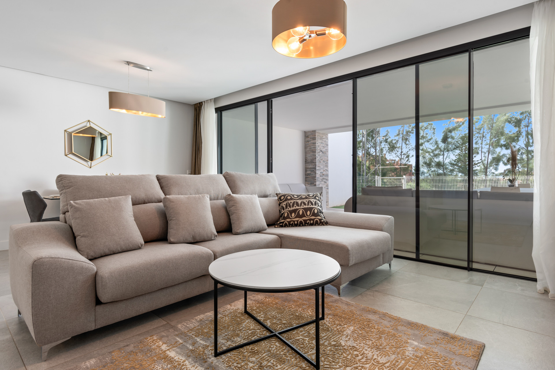 3 Bedroom Apartment in Marbella - Photo 6