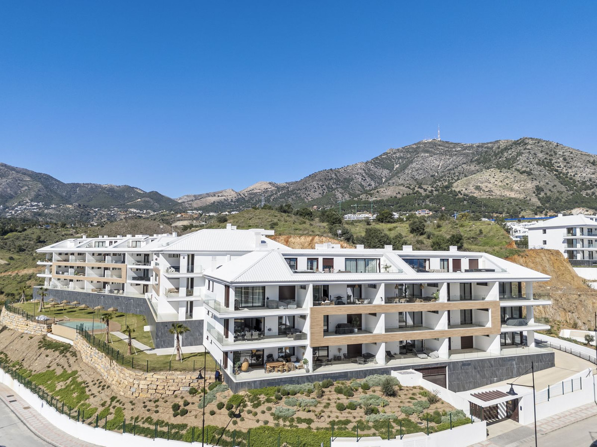 3 Bedroom Apartment in Fuengirola - Photo 17