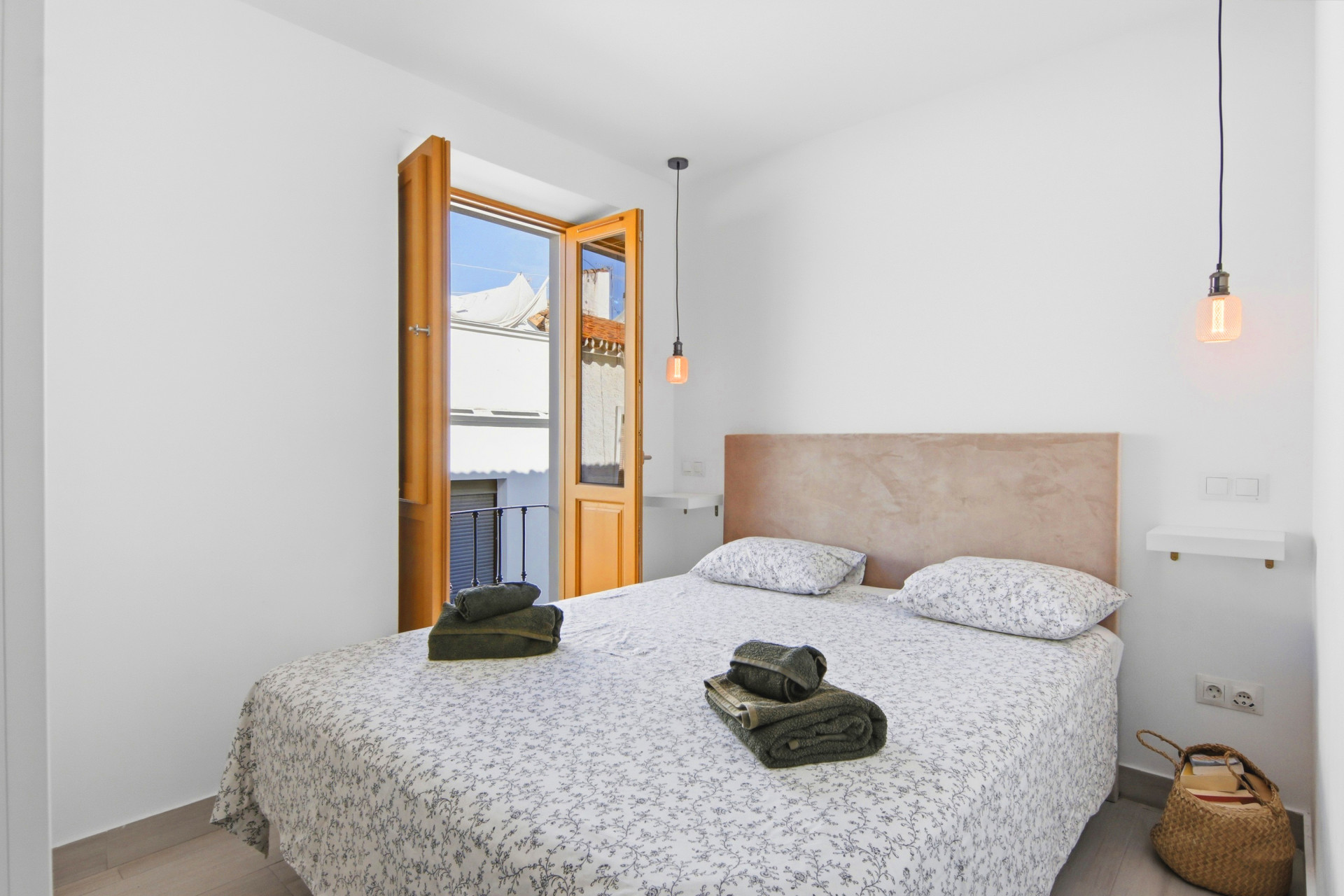 5 Bedroom Townhouse in Estepona - Фото 8
