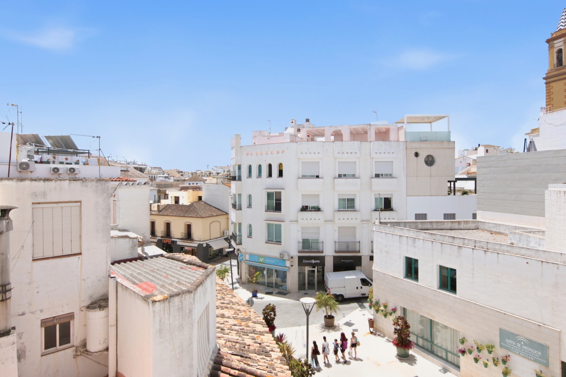 2 Bedroom Apartment in Estepona - Photo 12