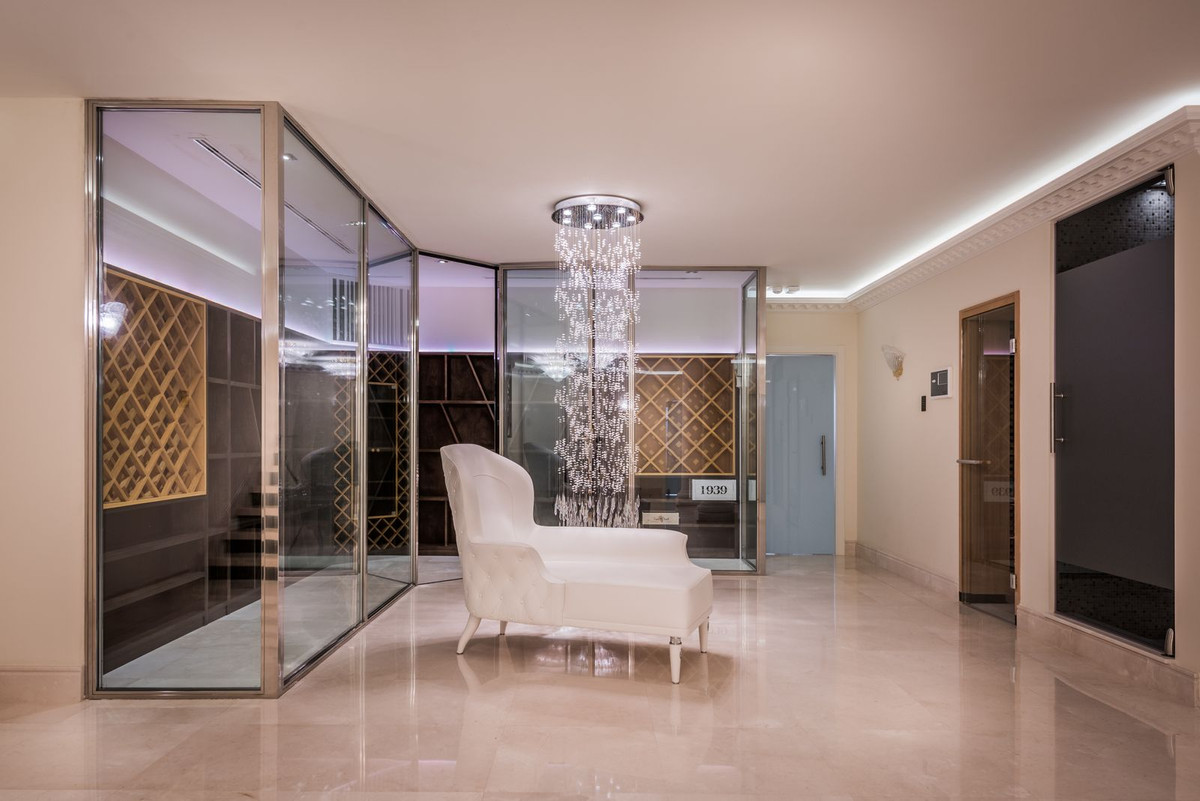 7 Bedroom Villa in Marbella - Photo 13