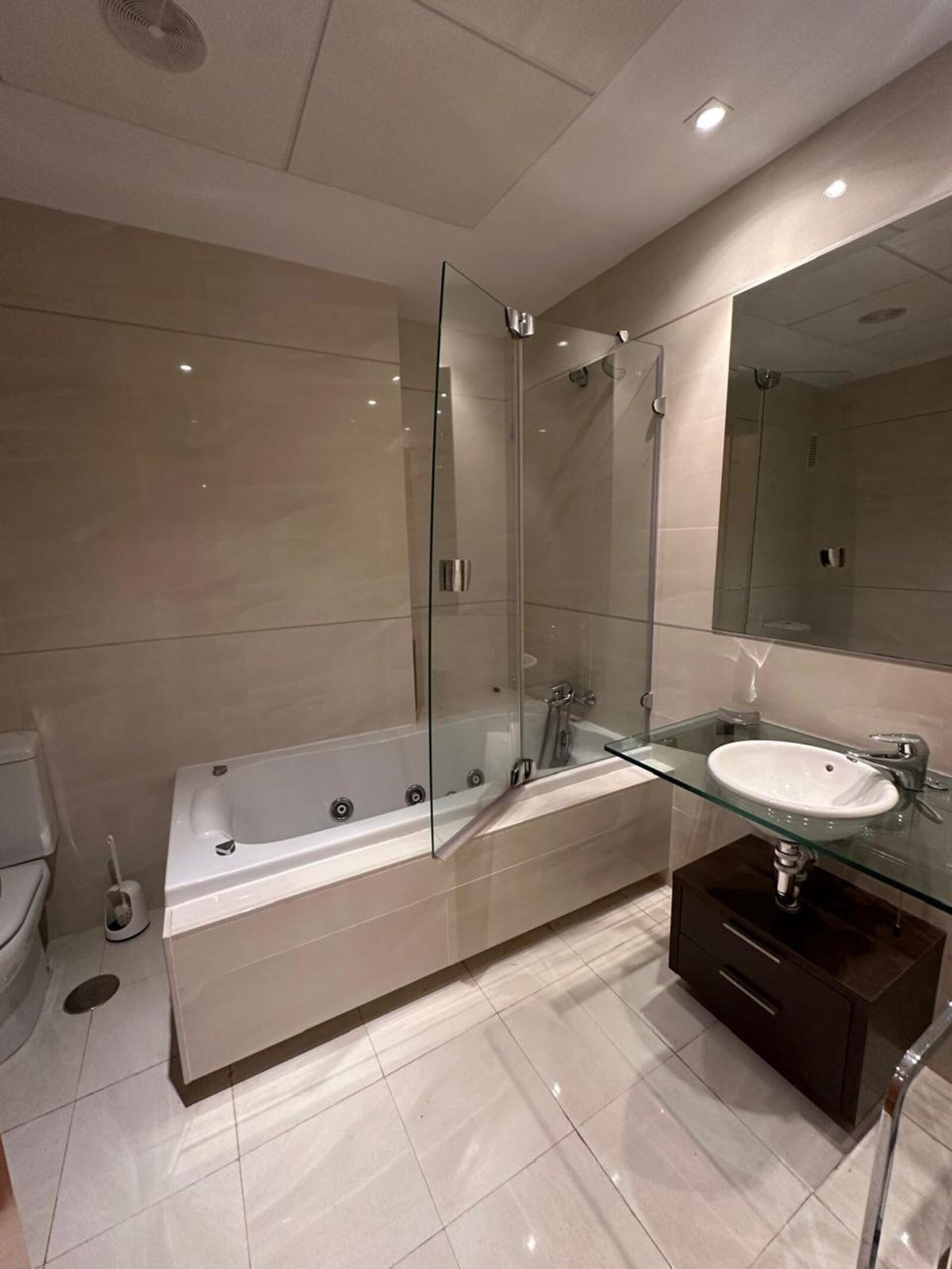 3 Bedroom Apartment in Estepona - Photo 31