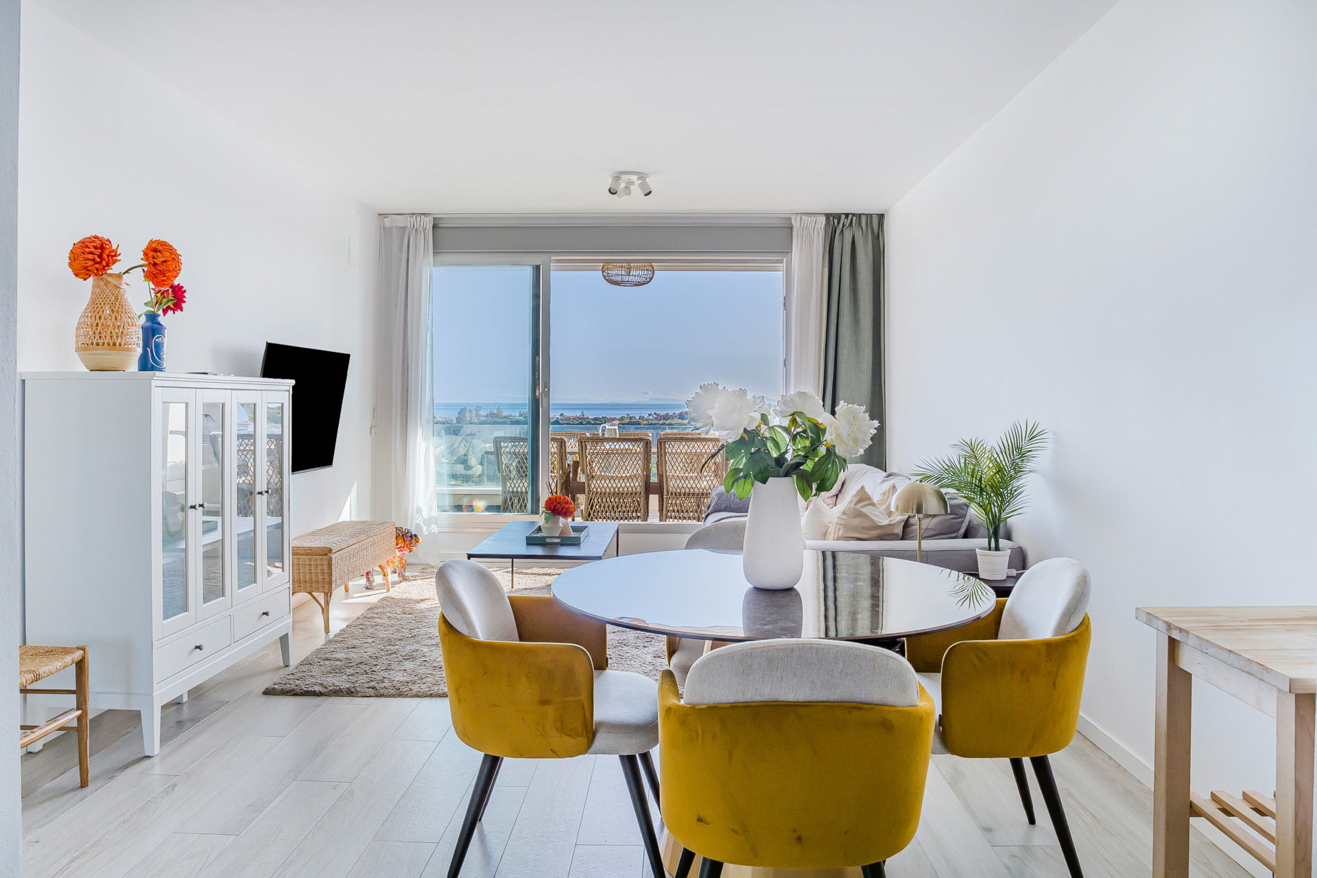 3 Bedroom Apartment in Estepona - Photo 14