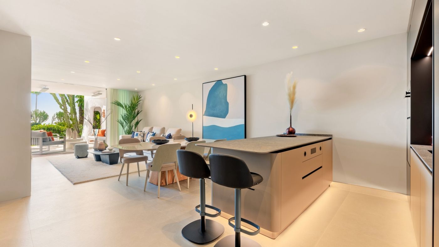 3 Bedroom Apartment in Estepona - Photo 5